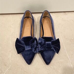 Brand New ASOS Navy Velvet Bow Flats